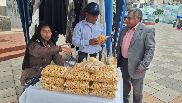 EL GADP PICAIHUA CELEBRÓ LA FERIA DE EMPRENDIMIENTOS EN CONMEMORACIÓN DE LOS 153 AÑOS DE PARROQUIALIZACIÓN
